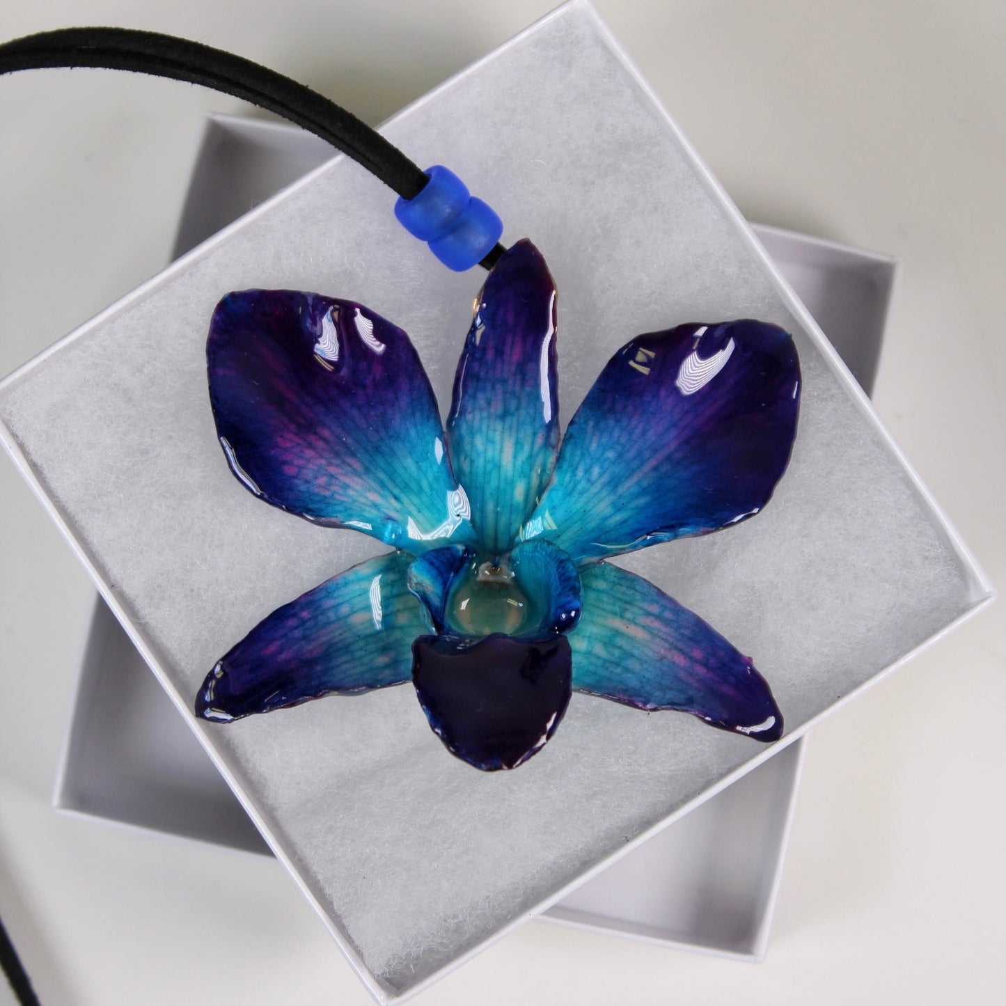 Real Flower Large Purple/Blue Dendrobium Orchid Necklace