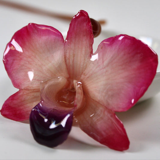 Real Flower Medium Pink/White Dendrobium Orchid Necklace