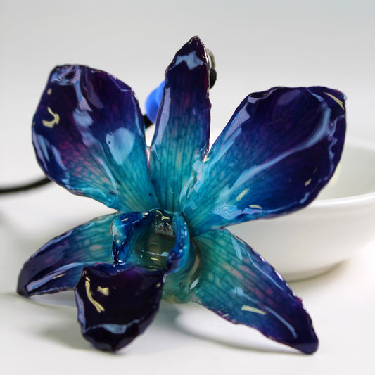 Real Flower Large Purple/Blue Dendrobium Orchid  Necklace