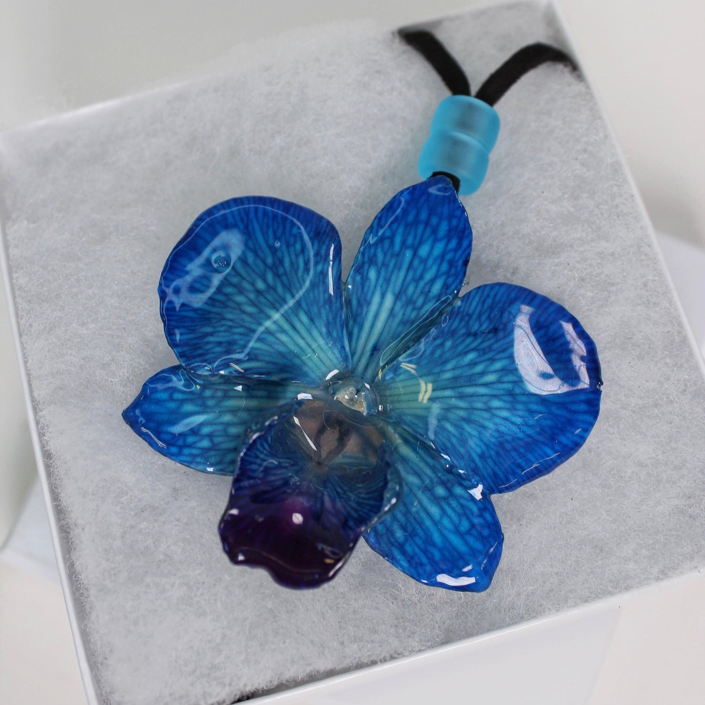 Real Flower Medium Blue/Purple Dendrobium Orchid Necklace