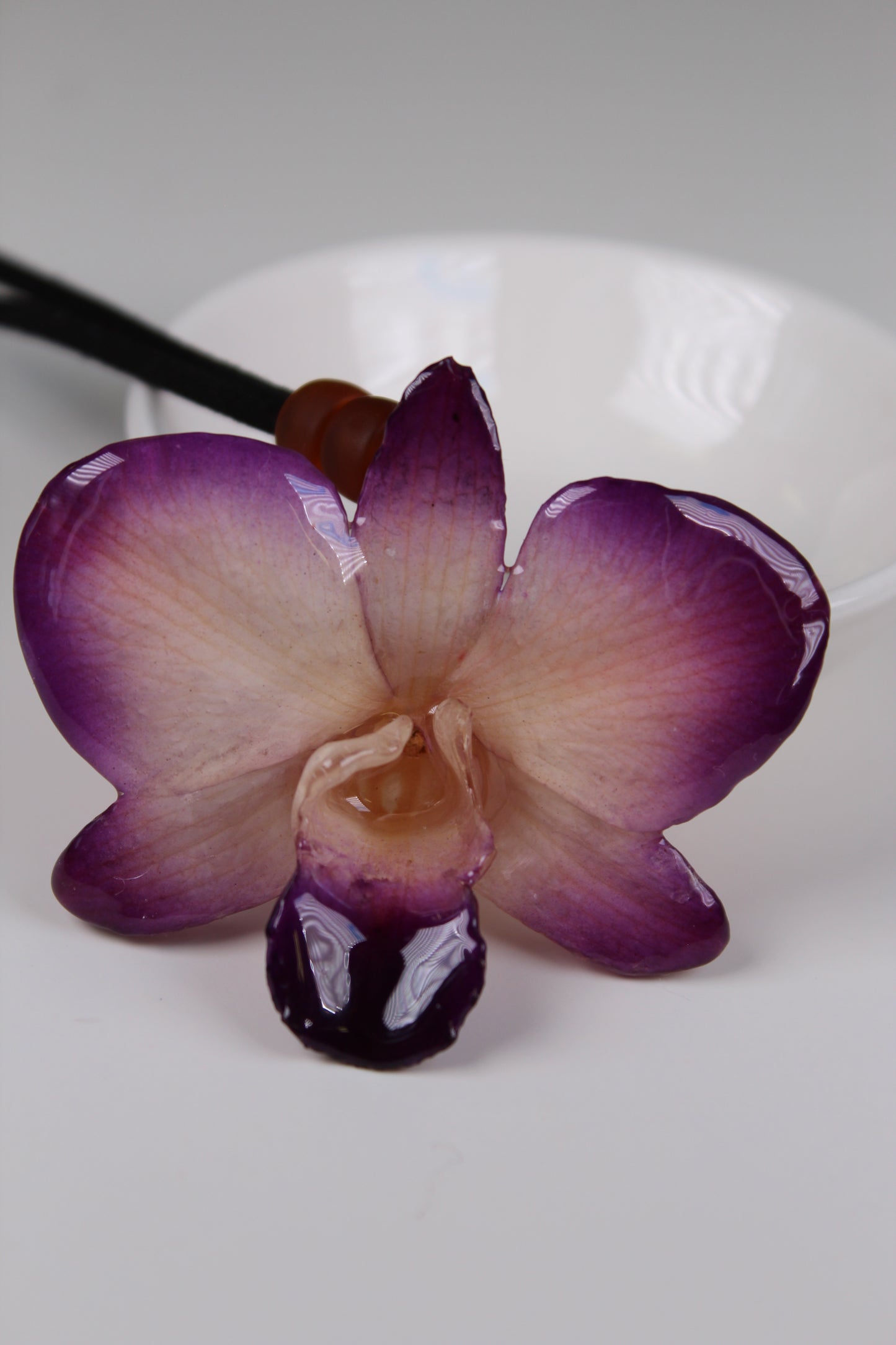 Real Flower Medium White/Purple Dendrobium Orchid  Necklace