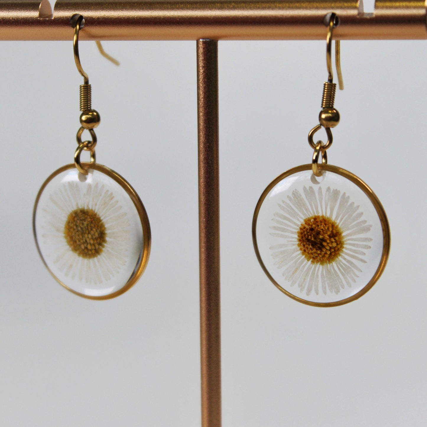 ORB Ivy Earrings White